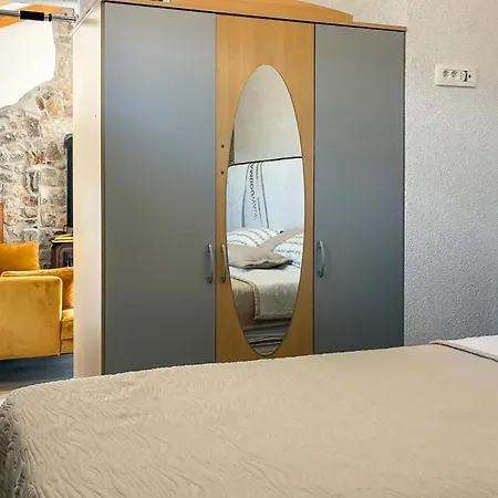 Appartamento In Zgaljici *