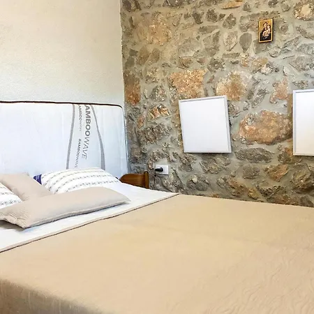 In Zgaljici Appartamento *